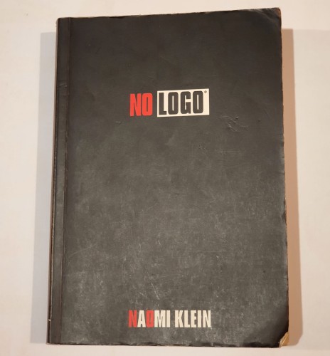 no-logo-naomi-klein-trojka.jpg