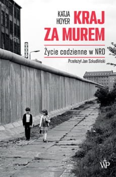 kraj-za-murem-trojka.jpg